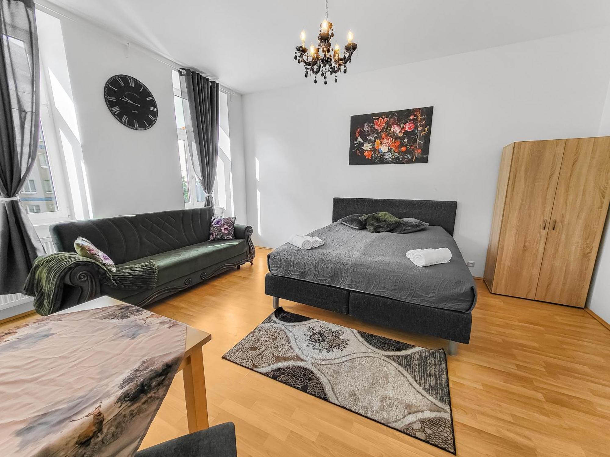 Elegant Three-Bedroom Suite Viena Exterior foto