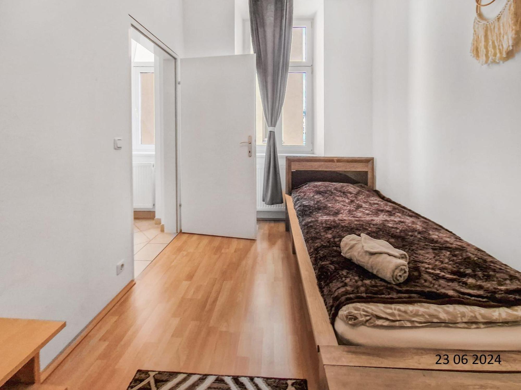 Elegant Three-Bedroom Suite Viena Exterior foto