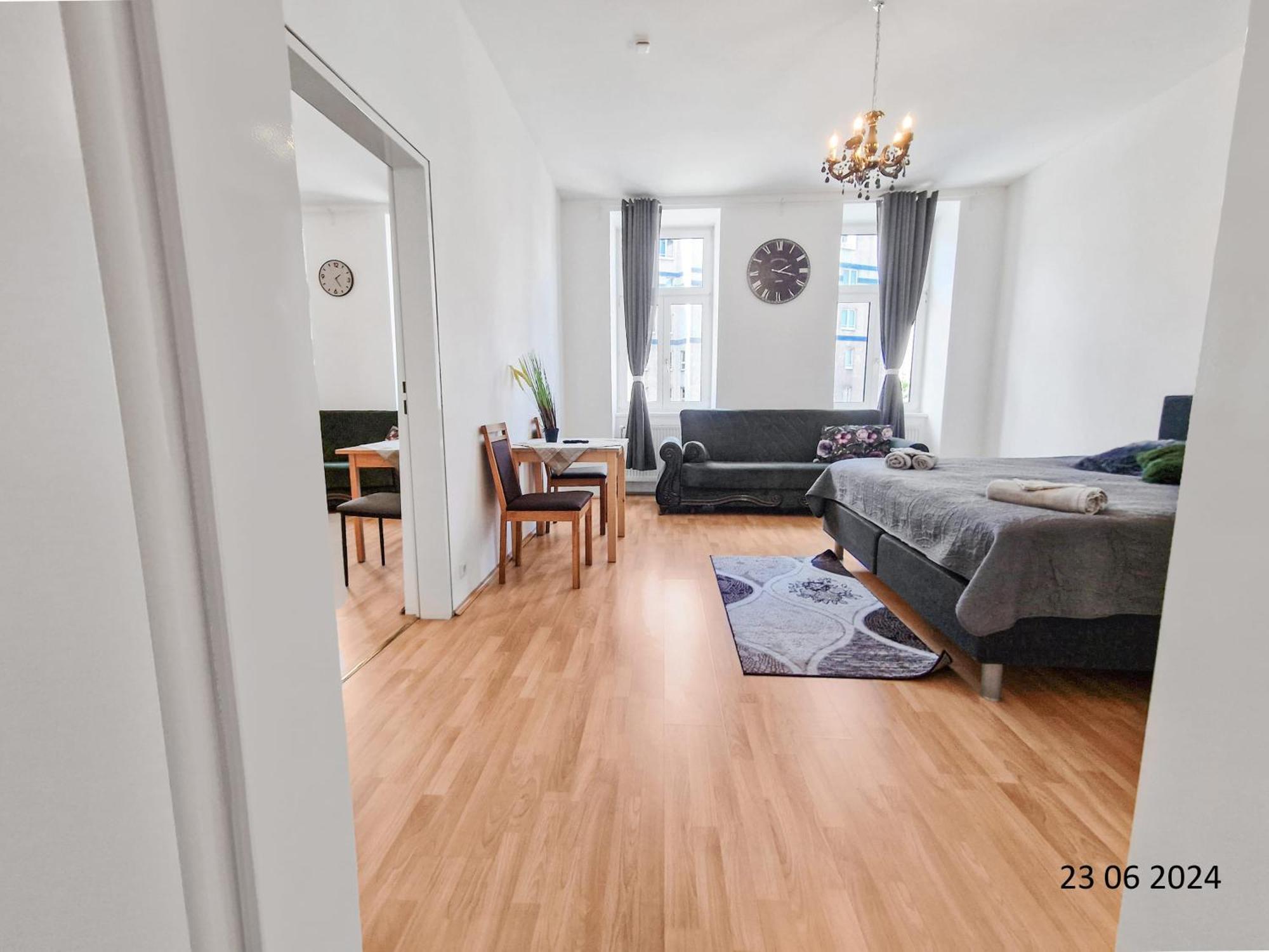 Elegant Three-Bedroom Suite Viena Exterior foto